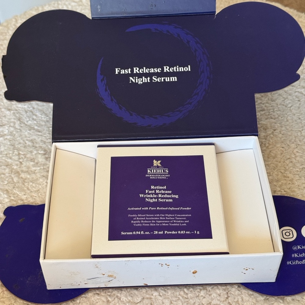Kiehl's Fast Release Retinol Night Serum - Purple and White